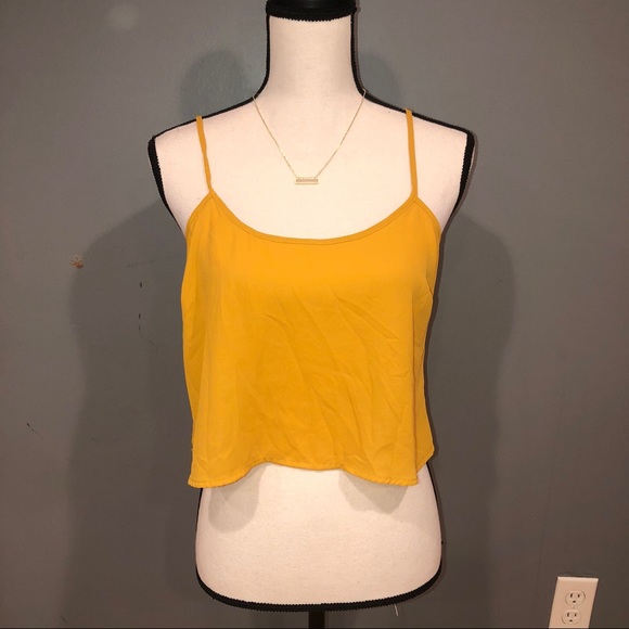 𝐘𝐄𝐋𝐋𝐎𝐖 𝐂𝐑𝐎𝐏𝐏𝐄𝐃 𝐓𝐀𝐍𝐊 - Picture 4 of 5